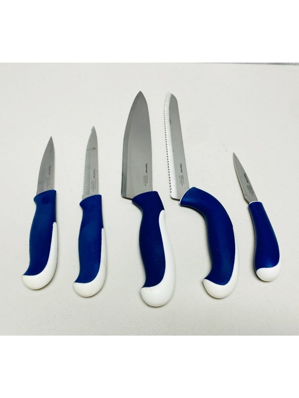 Tupperware 5-Piece Knife Set Stainless Steel Blades Blue & White Handles USA